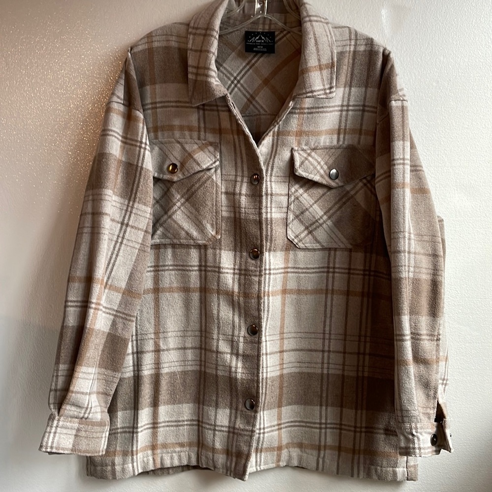 HFX heavy weight flannel snap front plaid two pocket oversized shacket medium